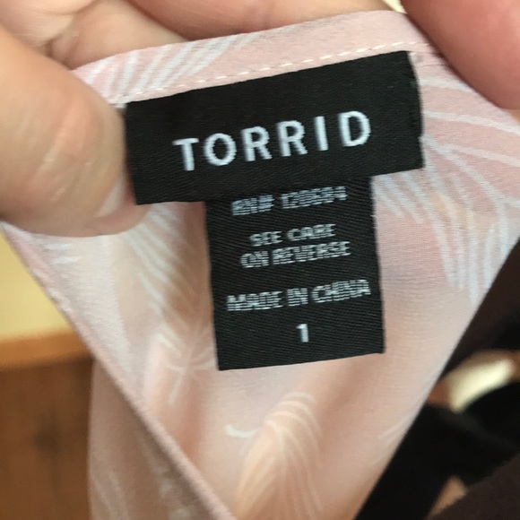 Pink shark bite hem blouse - Picture 4 of 4